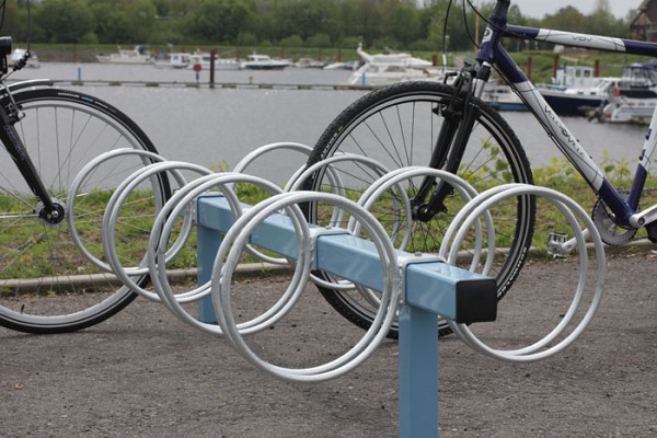Fahrradständer Mattis in Sonderfarbe